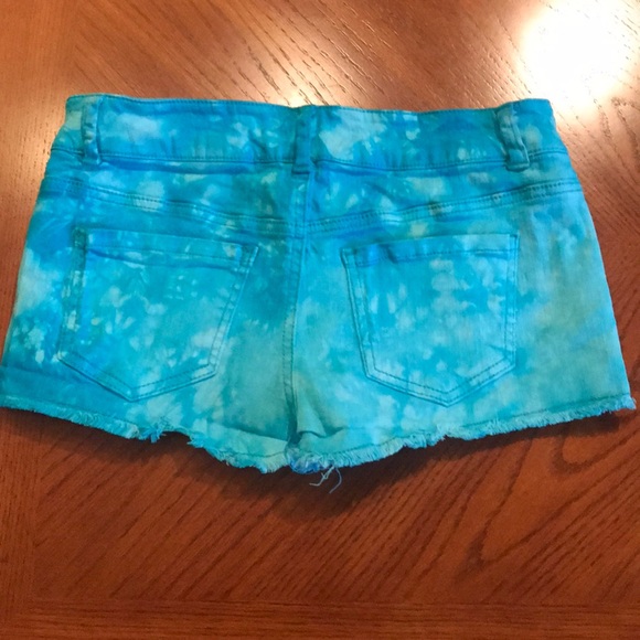 Tye dye denim shorts size 2 - Picture 2 of 2